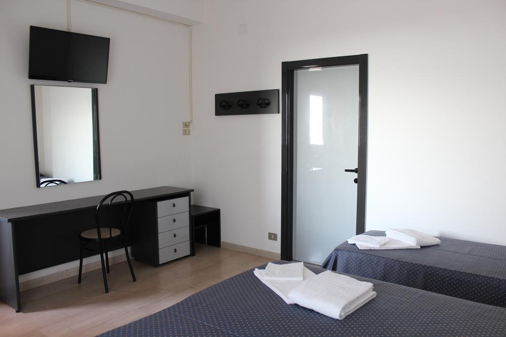 Hotel Grand Meeting Rimini Exterior foto