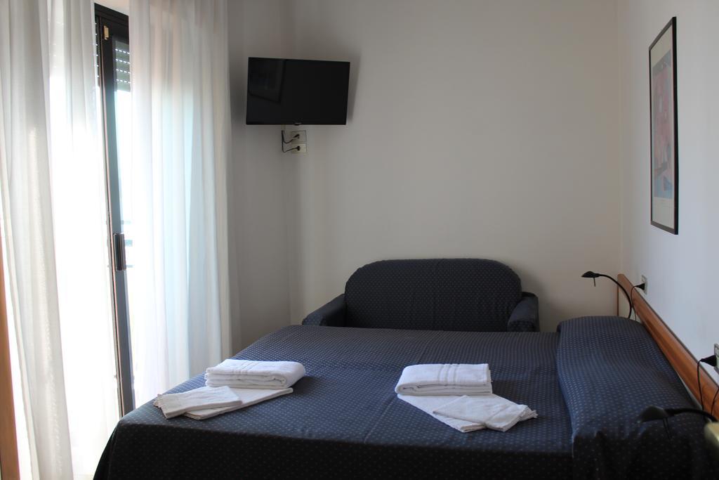 Hotel Grand Meeting Rimini Exterior foto